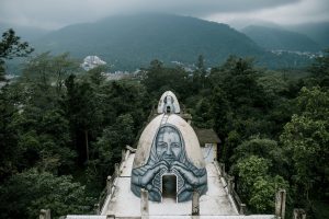 Read more about the article The Most Expensive Ashram in India. Do You Get What You Pay For? – Path to Peace Podcast