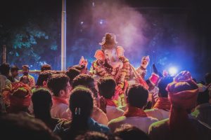 Read more about the article Quitting My Job, Giving Away My Possessions, and Buying a One-Way Ticket to India – Path to Peace Podcast