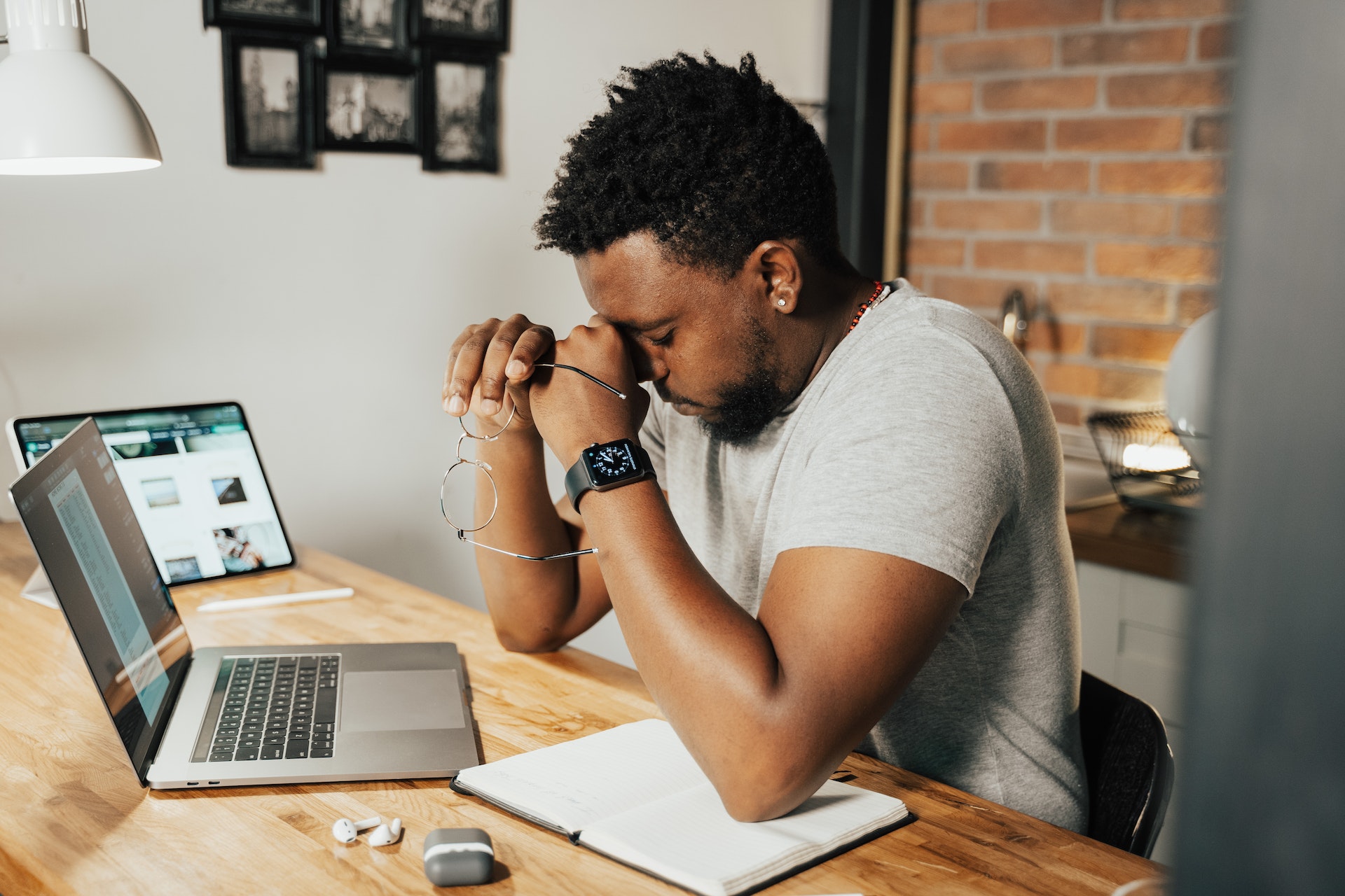 You are currently viewing Is Meditation the Key to the Executive Burnout Problem?