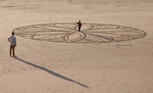 Read more about the article The Right Way of Letting Go of Past: A Lesson From Buddhist Mandala