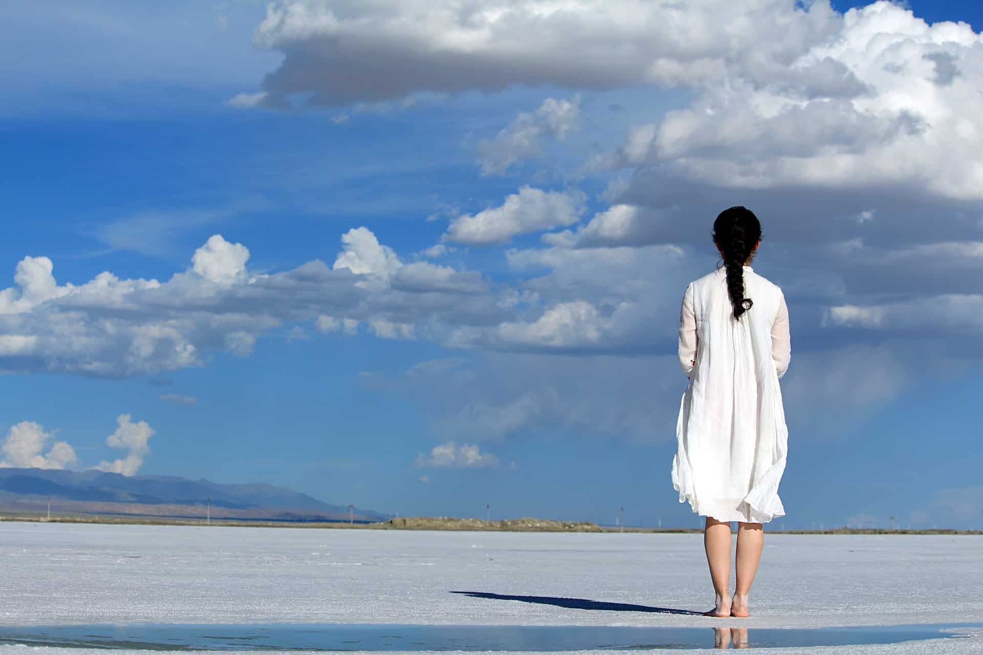 You are currently viewing Path to Peace Guided Meditation to Deal with Uncomfortable Thoughts