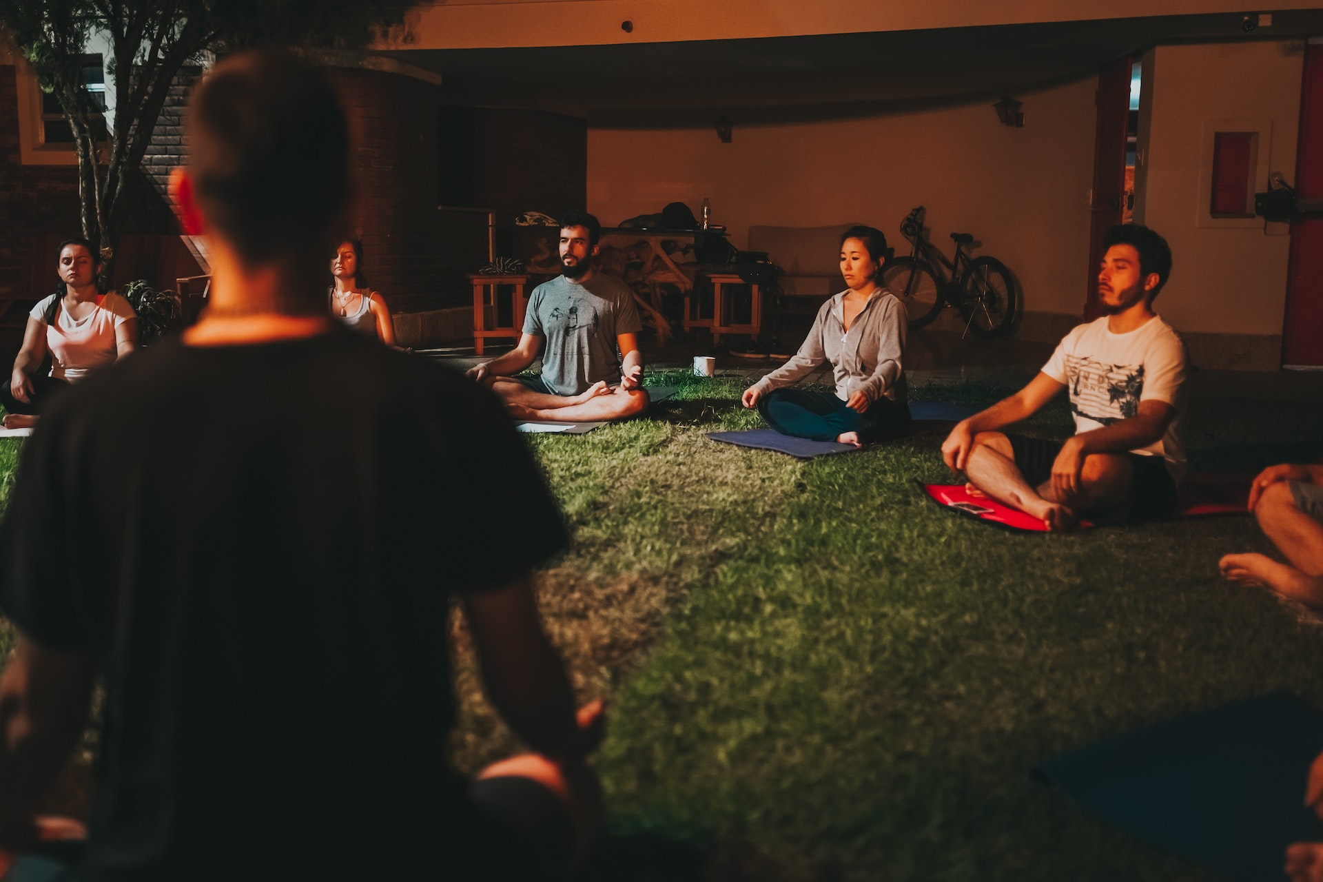 group meditation versus solo meditation
